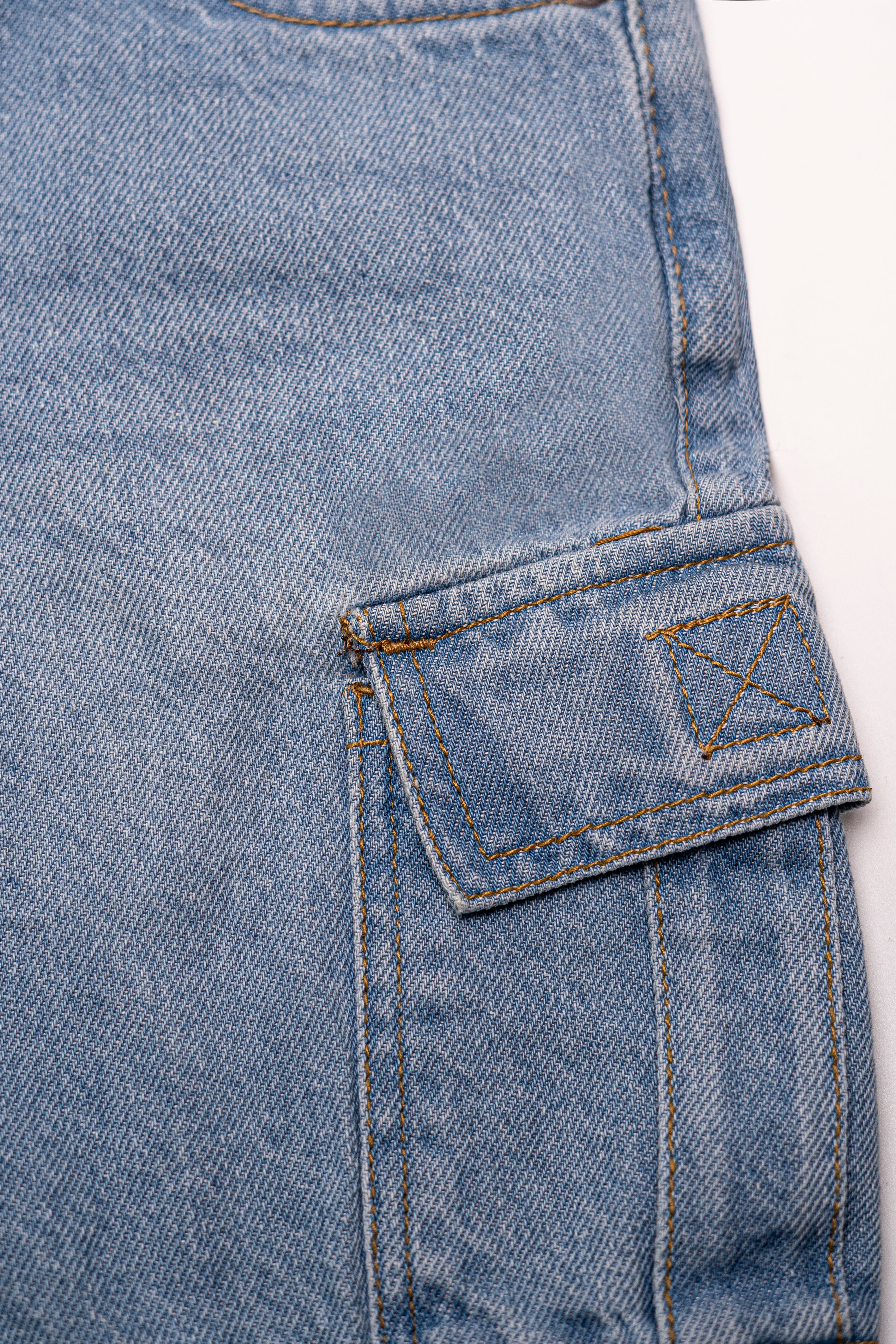 Boys Cargo Bermuda Light Wash