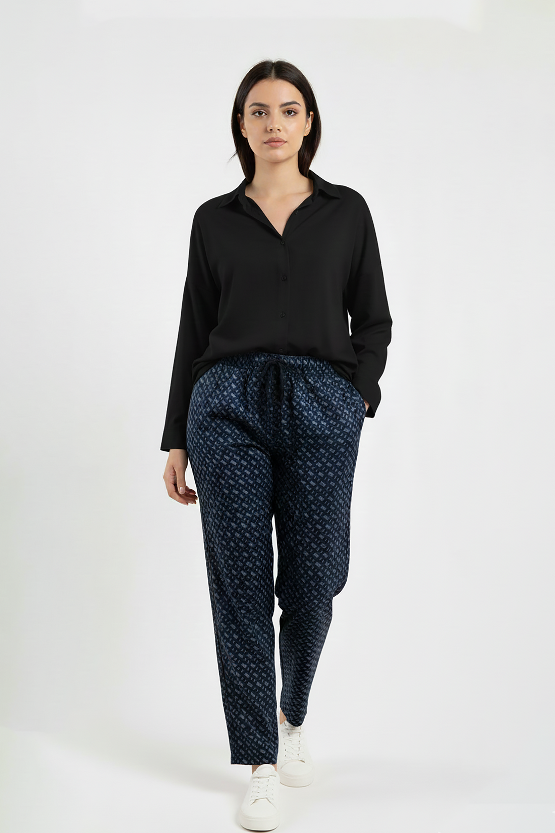 Ease Women’s Relaxed Fit Trouser